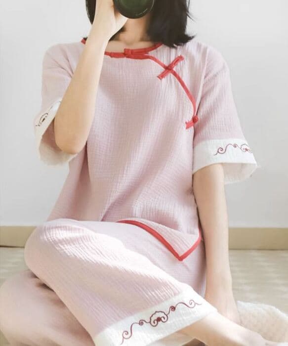 ソフトな感触が気持ちいいチャイナパジャマ