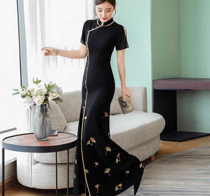 チャイナ服　レトロな手刺繍のチャイナドレス