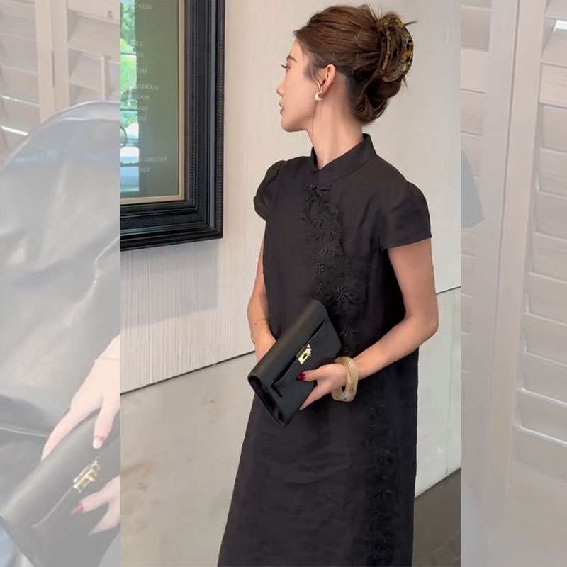 チャイナ服  優雅な刺繍入りチャイナドレス