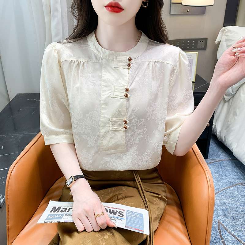 チャイナ服  刺繍入りシフォンブラウス チャイナ風ボタン