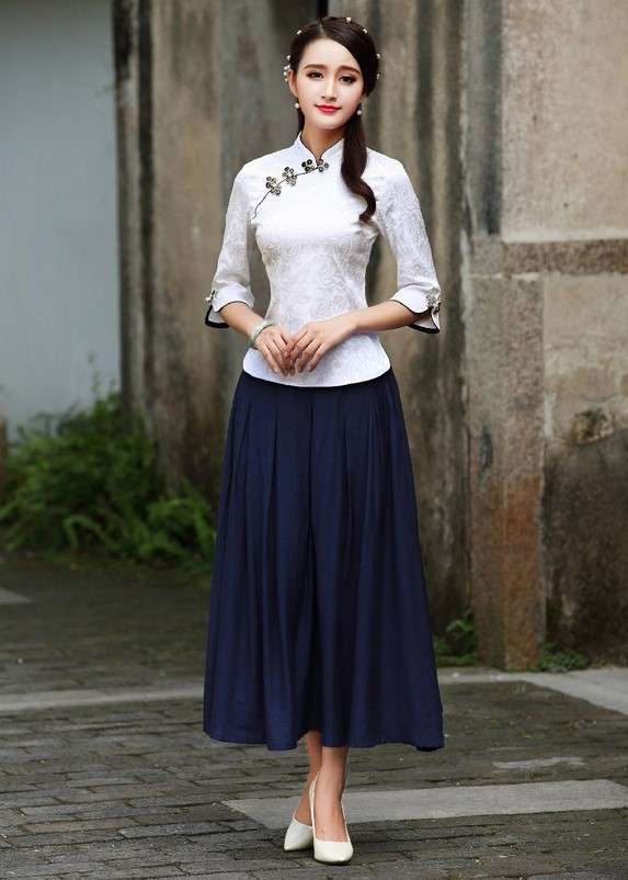 チャイナ服  優雅な刺繍入りチャイナカラートップス