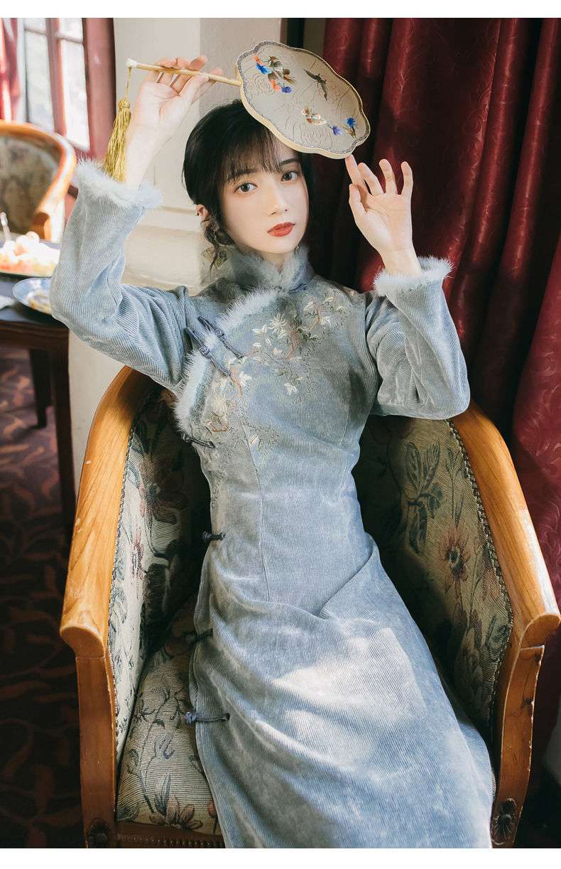 チャイナ服  刺繍入りチャイナカラーベルベットワンピース