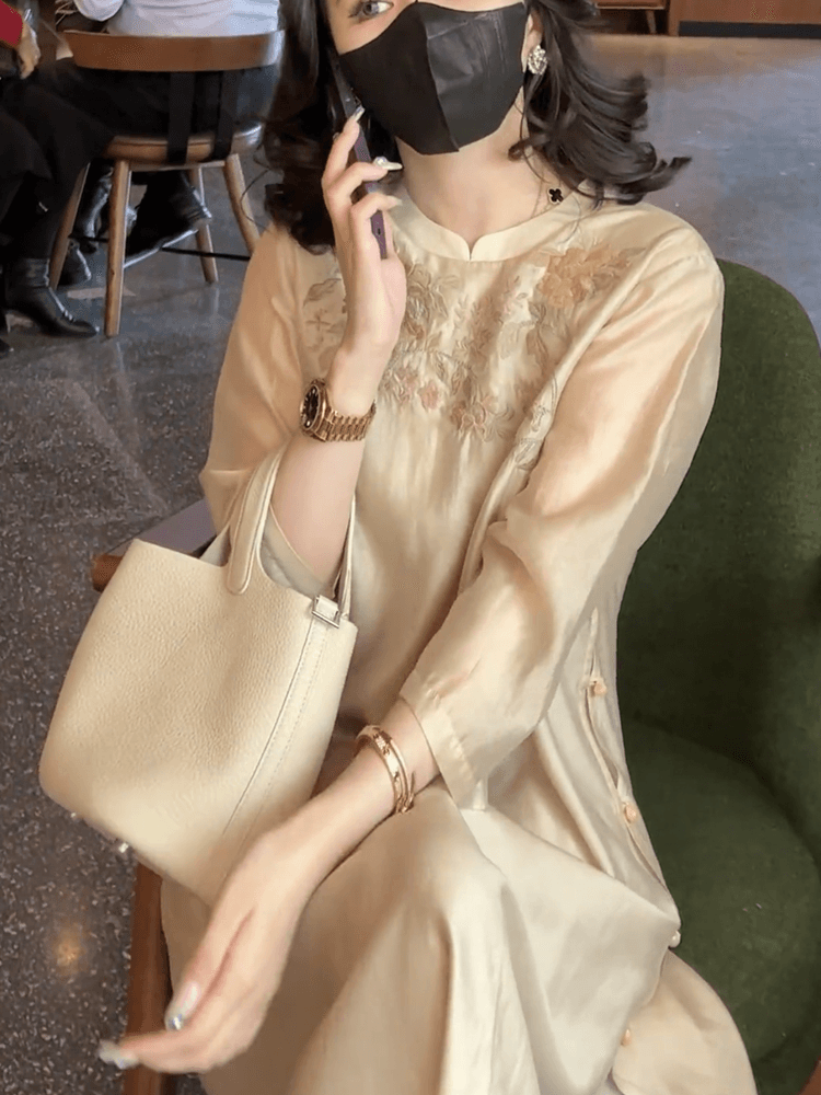 チャイナ服  刺繍入りチャイナ風ロングワンピース