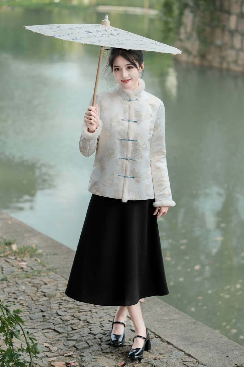 チャイナ服  蝶柄チャイナ風ジャケット