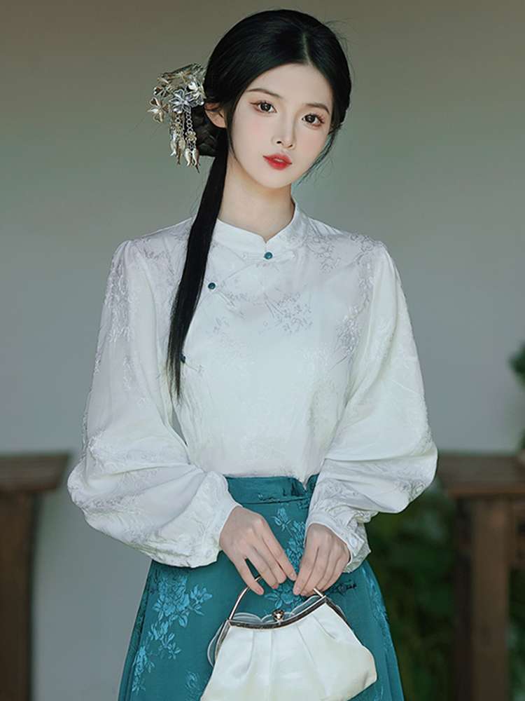 チャイナ服  伝統柄チャイナカラーブラウス