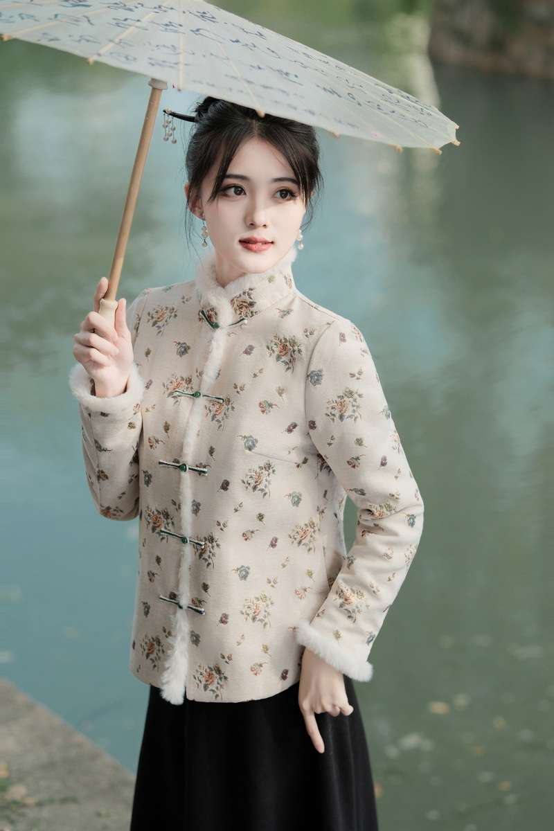 チャイナ服  花柄チャイナ襟ファーコート