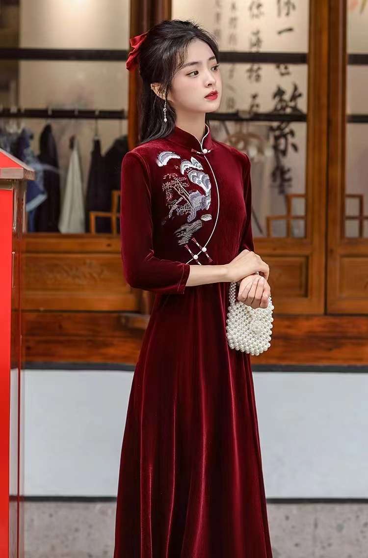 チャイナ服  エレガント刺繍チャイナドレス