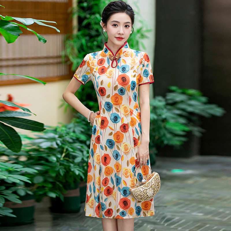 チャイナ服  四季を彩る優雅なチャイナドレス