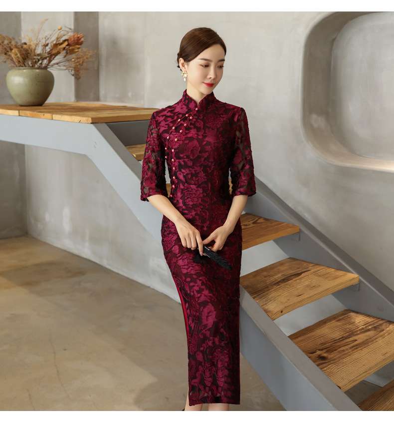 チャイナ服 エレガントな花柄刺繍チャイナドレス