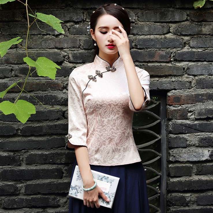 チャイナ服  優雅な刺繍入りチャイナカラートップス
