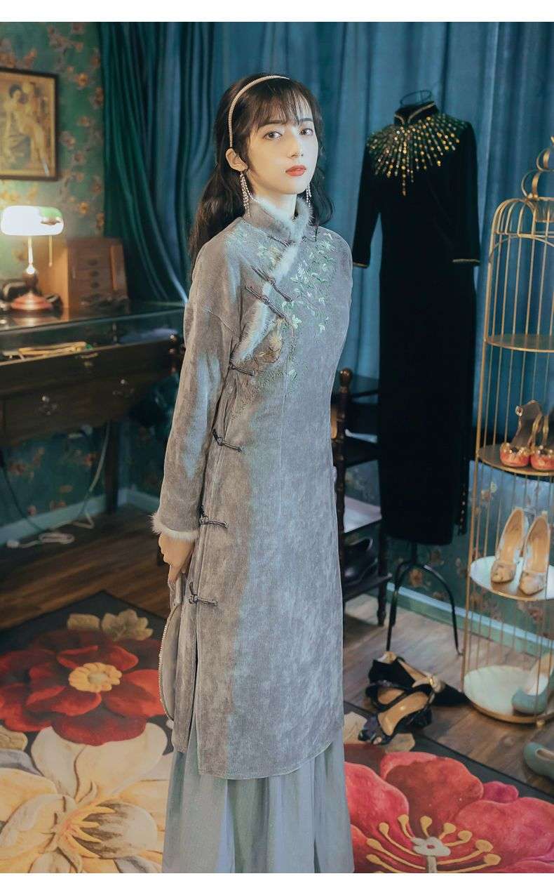 チャイナ服  刺繍入りチャイナカラーベルベットワンピース