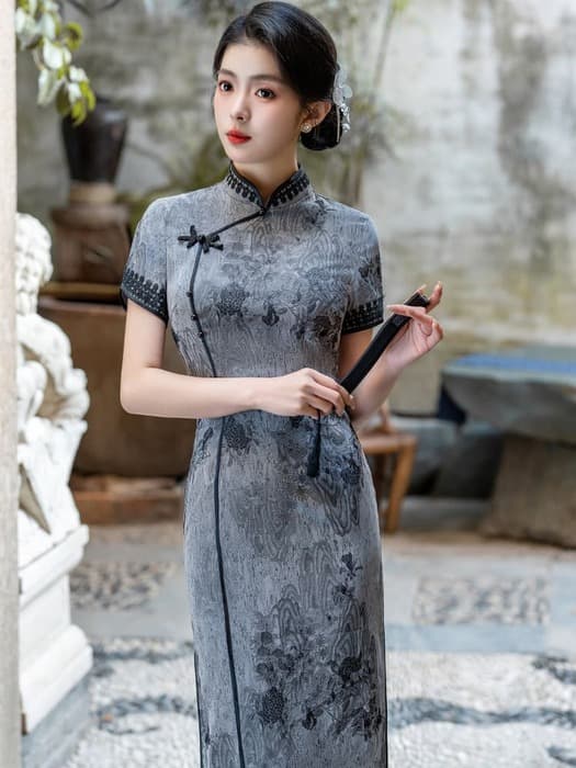 チャイナ服 ロング丈のタイトチャイナドレス