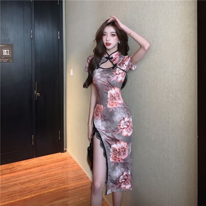 チャイナ服 大きな花柄デザインのチャイナドレス