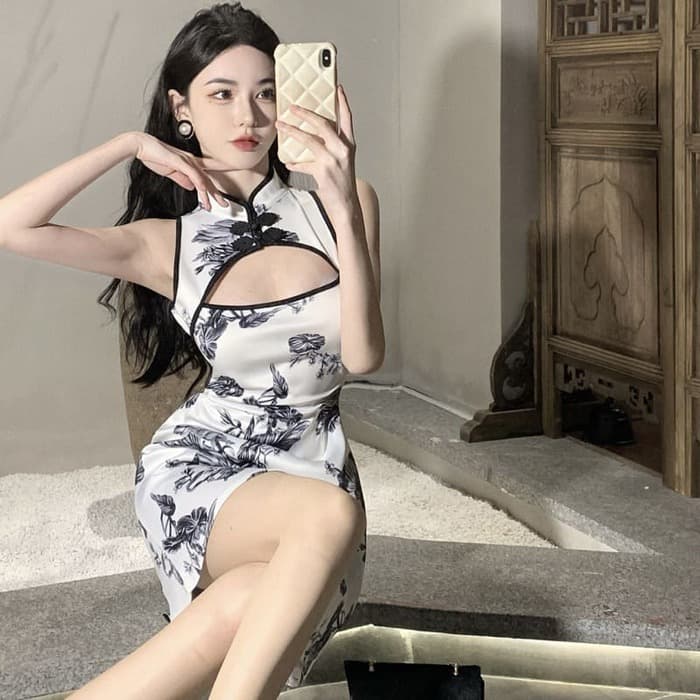 チャイナ服 セクシーな胸あきノースリーブチャイナドレス