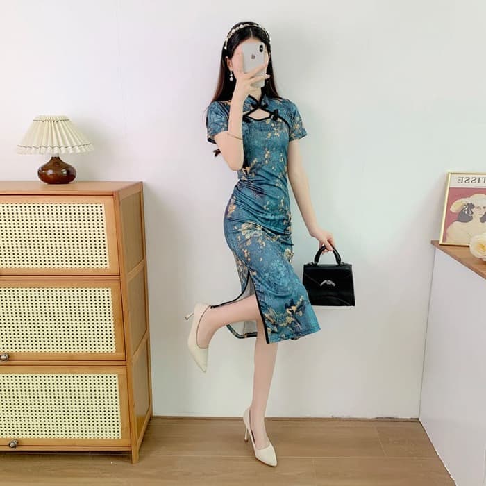 花柄刺繍ベルベット風チャイナドレス