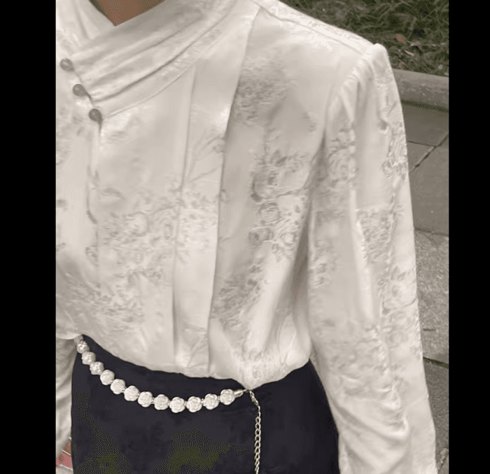 チャイナ服 サテン生地の光沢のあるチャイナブラウス