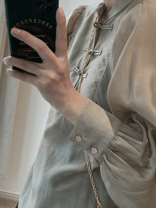 チャイナ服 ボリュームのある袖が可愛いチャイナブラウス
