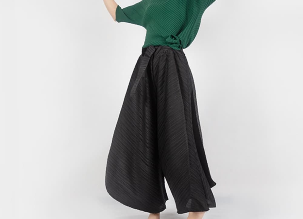 超ワイドな形が可愛い チャイナパンツ