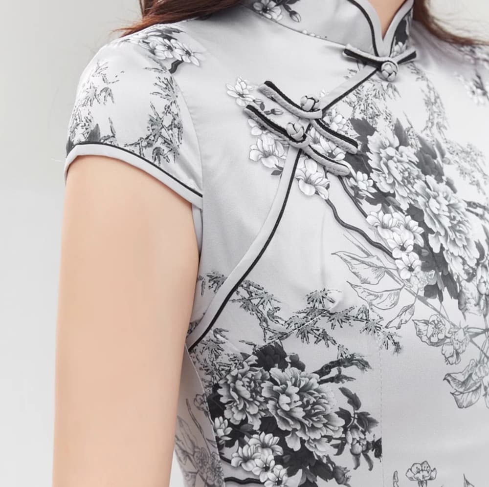 水墨画風花柄刺繍入りチャイナドレス