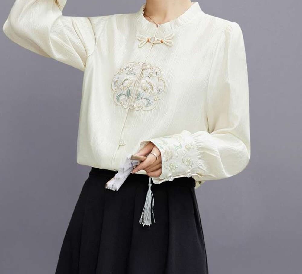 チャイナ服 センター刺繍 キュート ブラウス