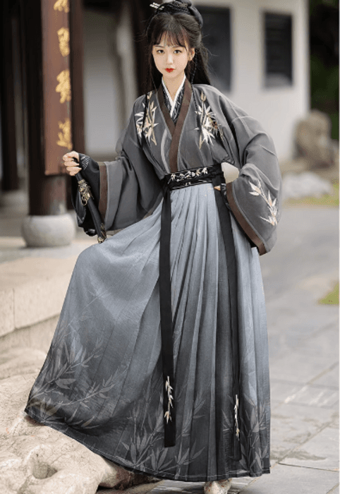 チャイナ服 エレガントさが見えるチャイナドレス