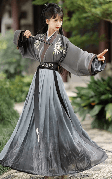 チャイナ服 エレガントさが見えるチャイナドレス