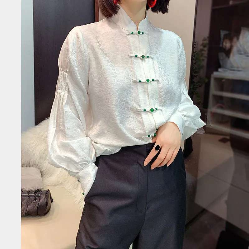 チャイナ服 東洋風デザインのシルク調ブラウス