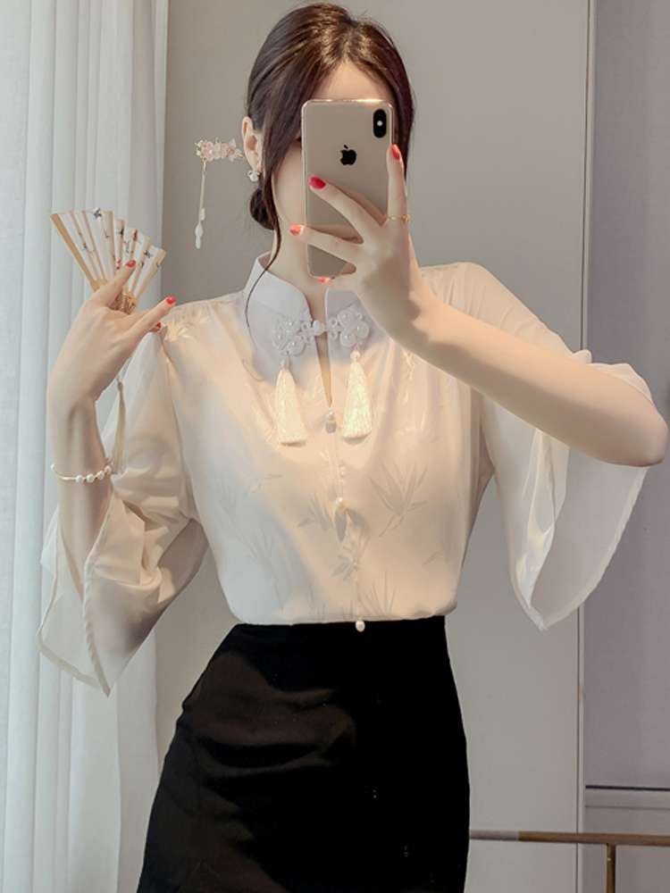 チャイナ服 刺繍入り襟元パール飾り五分袖チャイナ風ブラウス