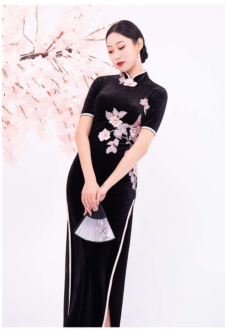チャイナ服 花刺繍入りチャイナドレス 華麗なスリット