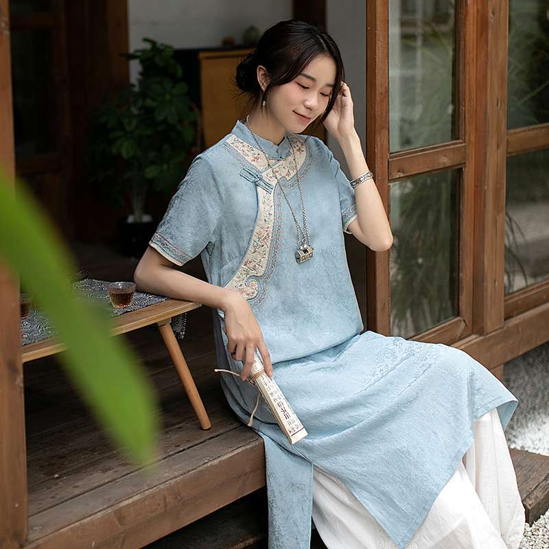 チャイナ服 水面刺繍のリラックスロングワンピース
